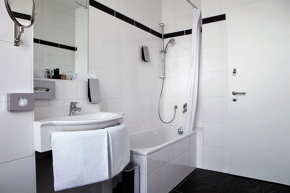 Grand Hotel Downtown Double Room 5