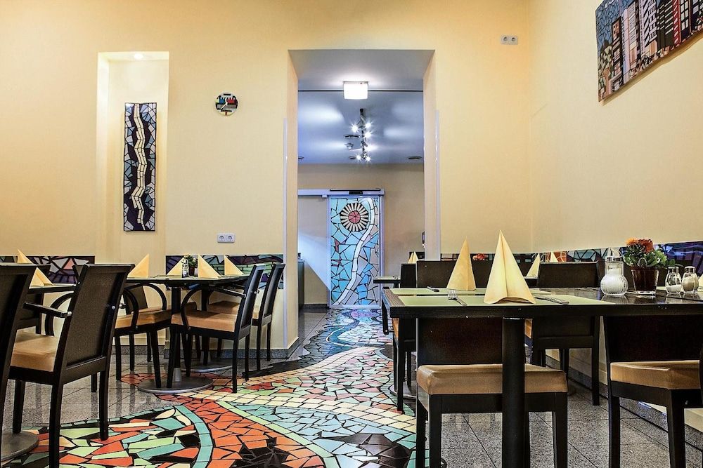 undefined Grand Hotel Downtown 10