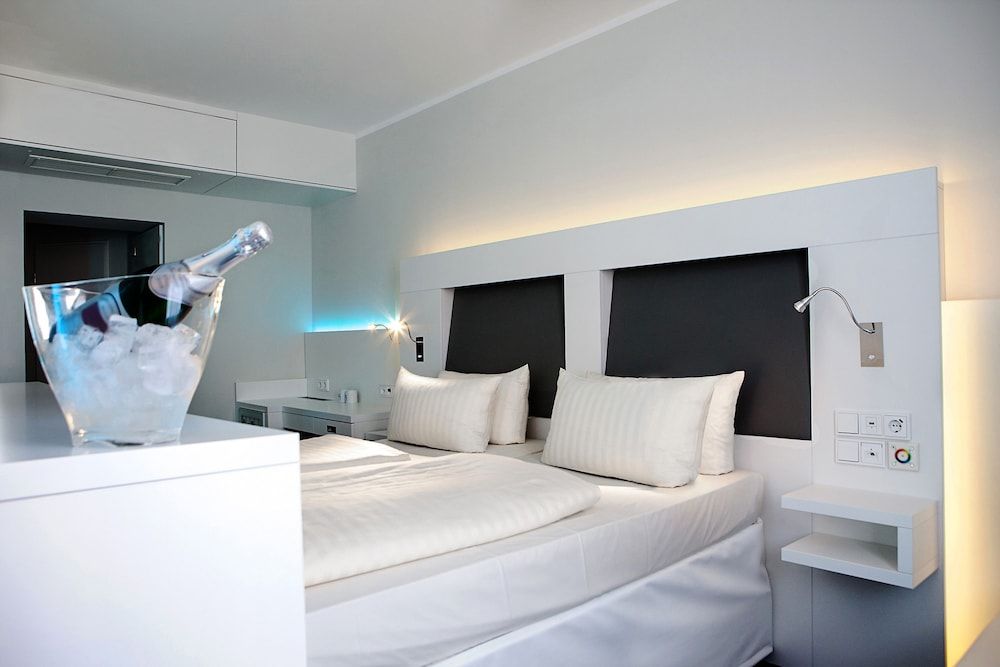 undefined Grand Hotel Downtown 5