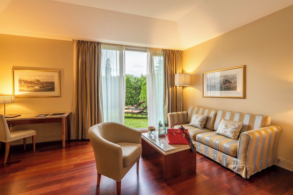 Villa Principe Leopoldo Deluxe Junior Suite with Balcony 3