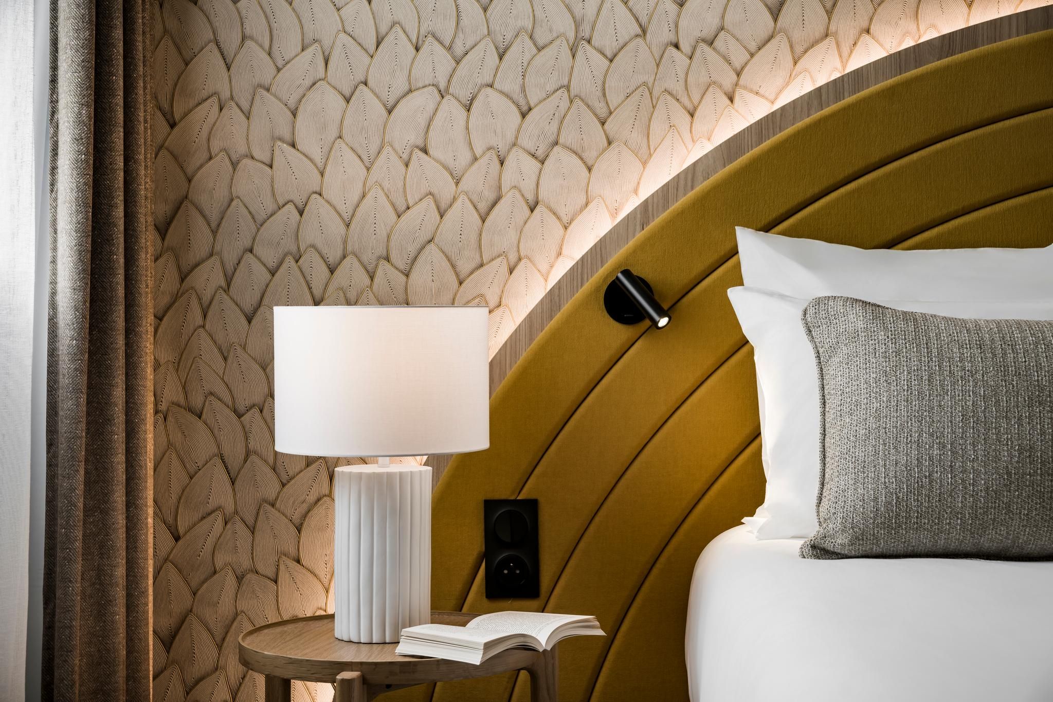 Mercure Chartres Est Privilege Room - 1 double bed and 1 single sofa  bed