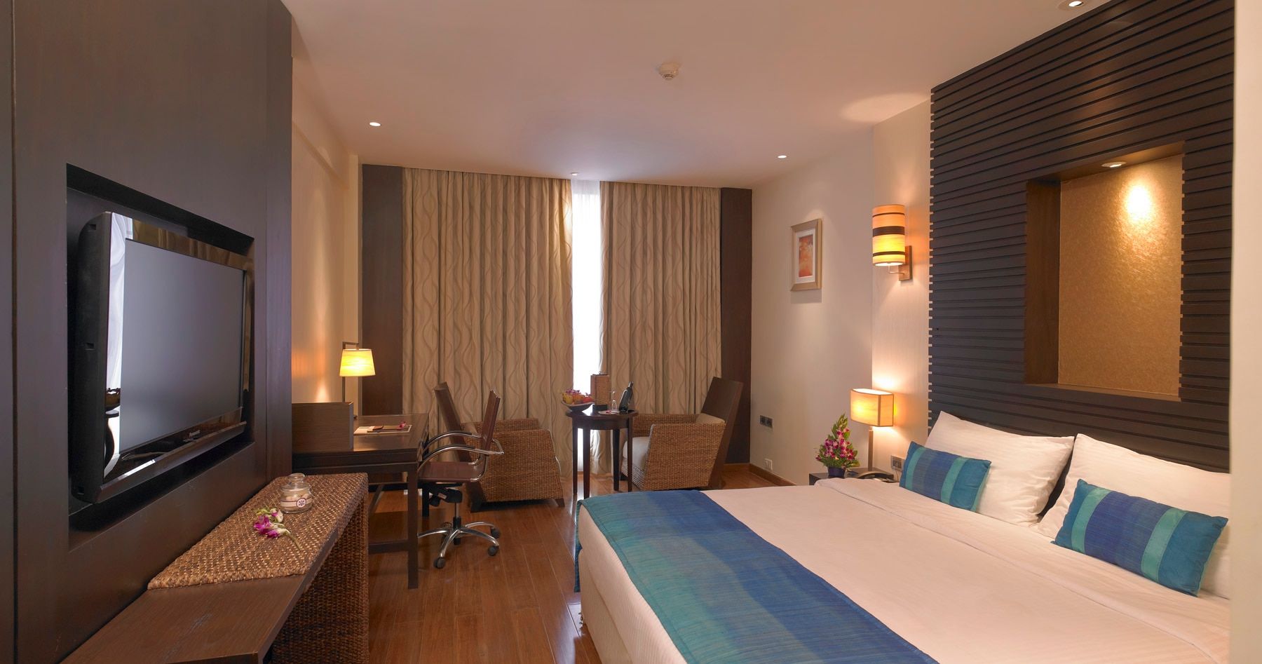 Royal Orchid Central Kireeti, Hampi Deluxe Room 6