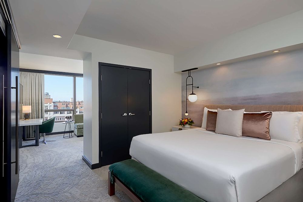 undefined Hotel 1000, LXR Hotels & Resorts 4