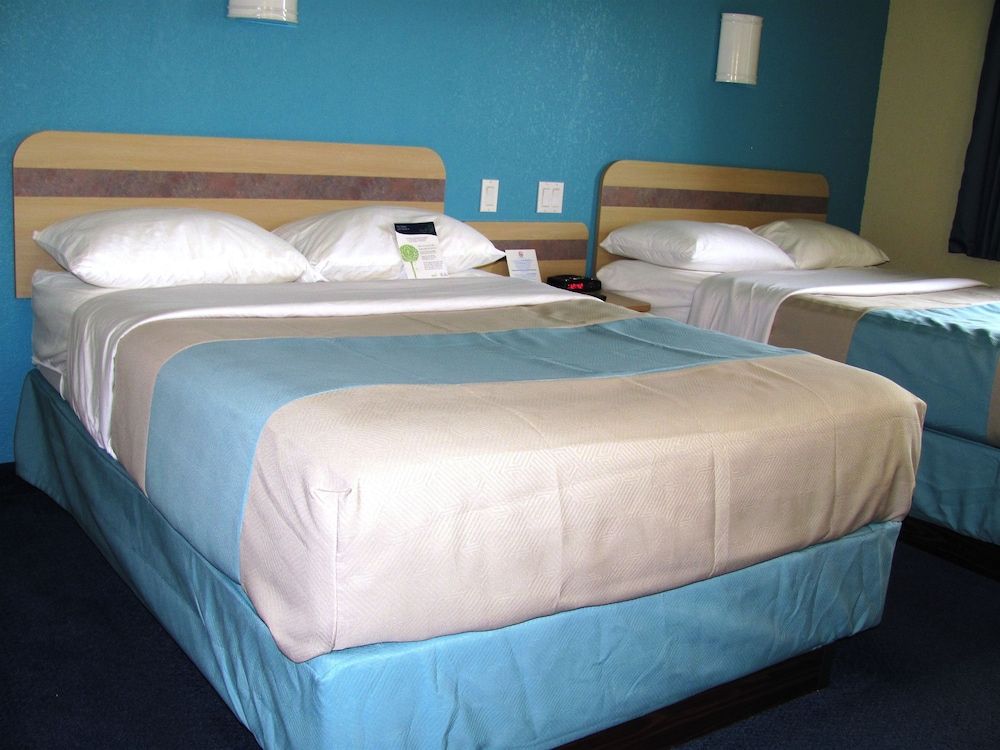Standard Room, 2 Double Beds, Non Smoking