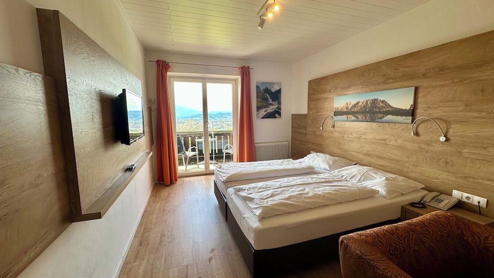 undefined Hotel Schöne Aussicht 9