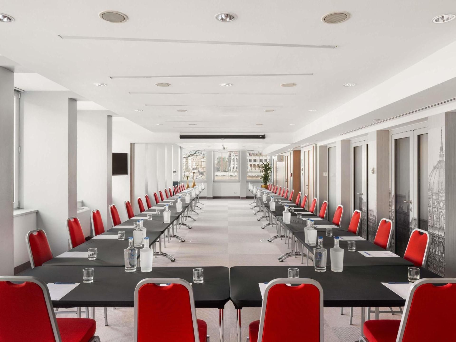 meeting room / ballrooms