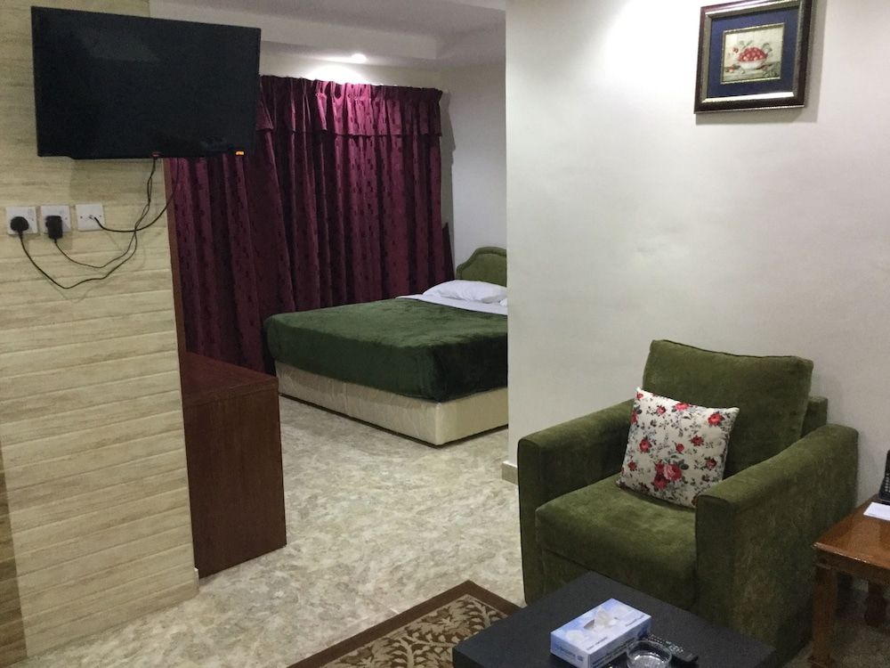 Continental Suite Farwaniya Deluxe Apartment, 2 Bedrooms 8