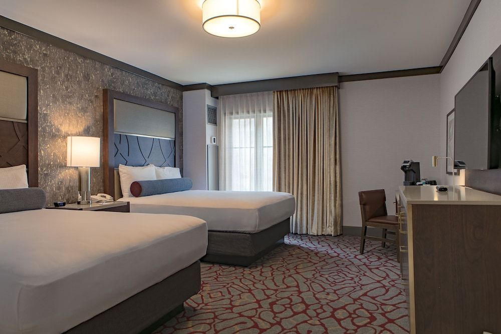 Horseshoe Black Hawk - A Caesars Rewards Destination Luxury Room, 2 Queen Beds