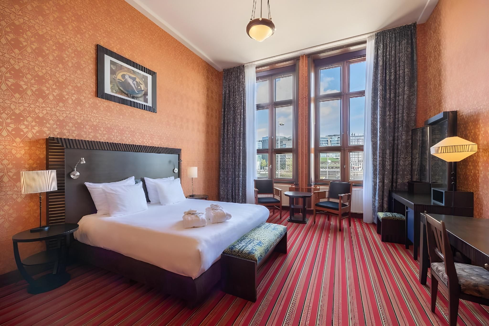 Grand Hotel Amrath Amsterdam Deluxe Room 2