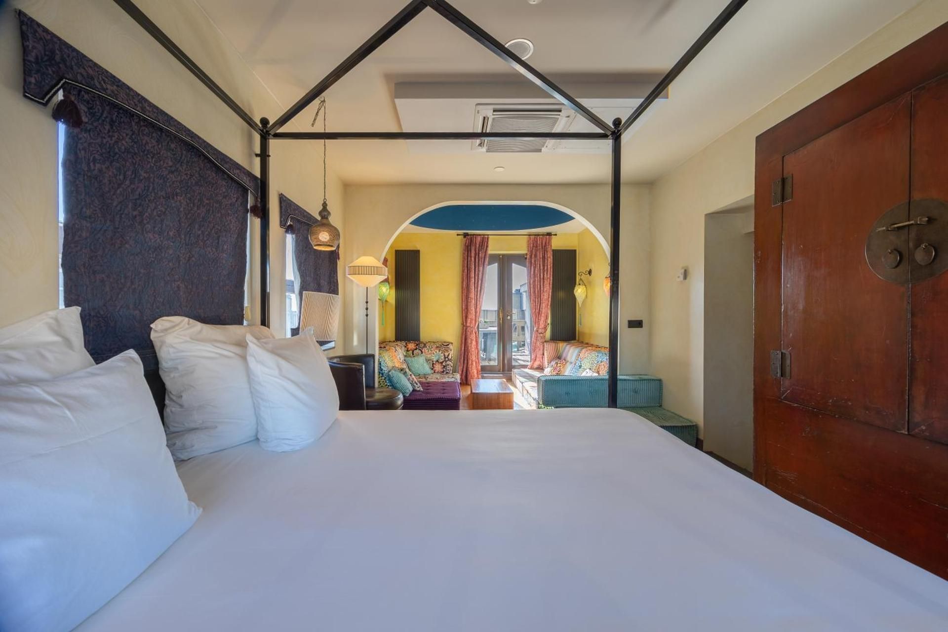Queen Suite