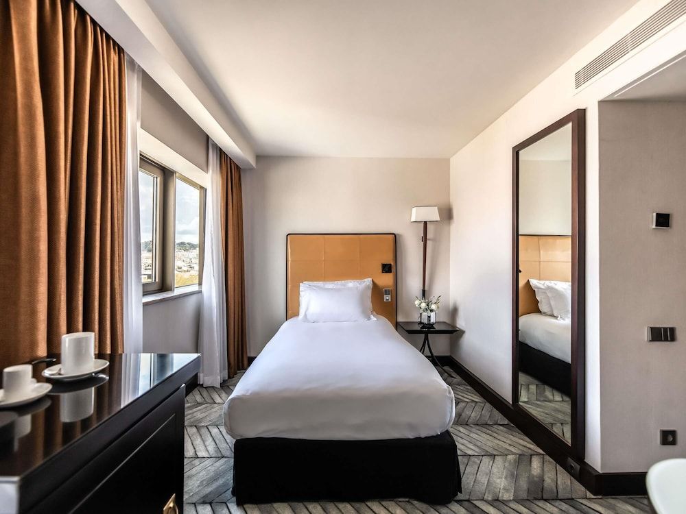 undefined Sofitel Lisbon Liberdade 9