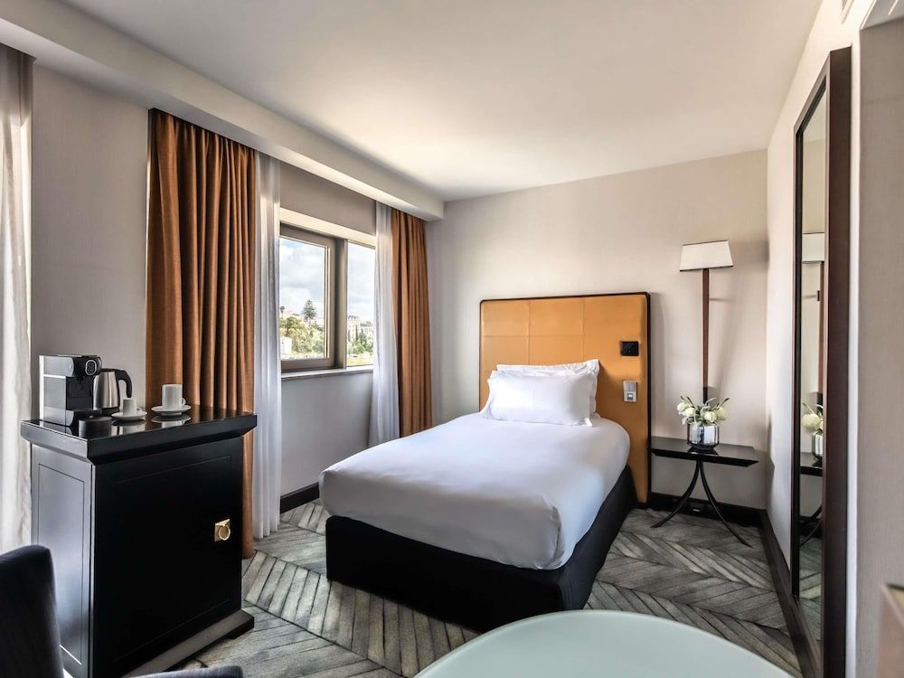 undefined Sofitel Lisbon Liberdade 9