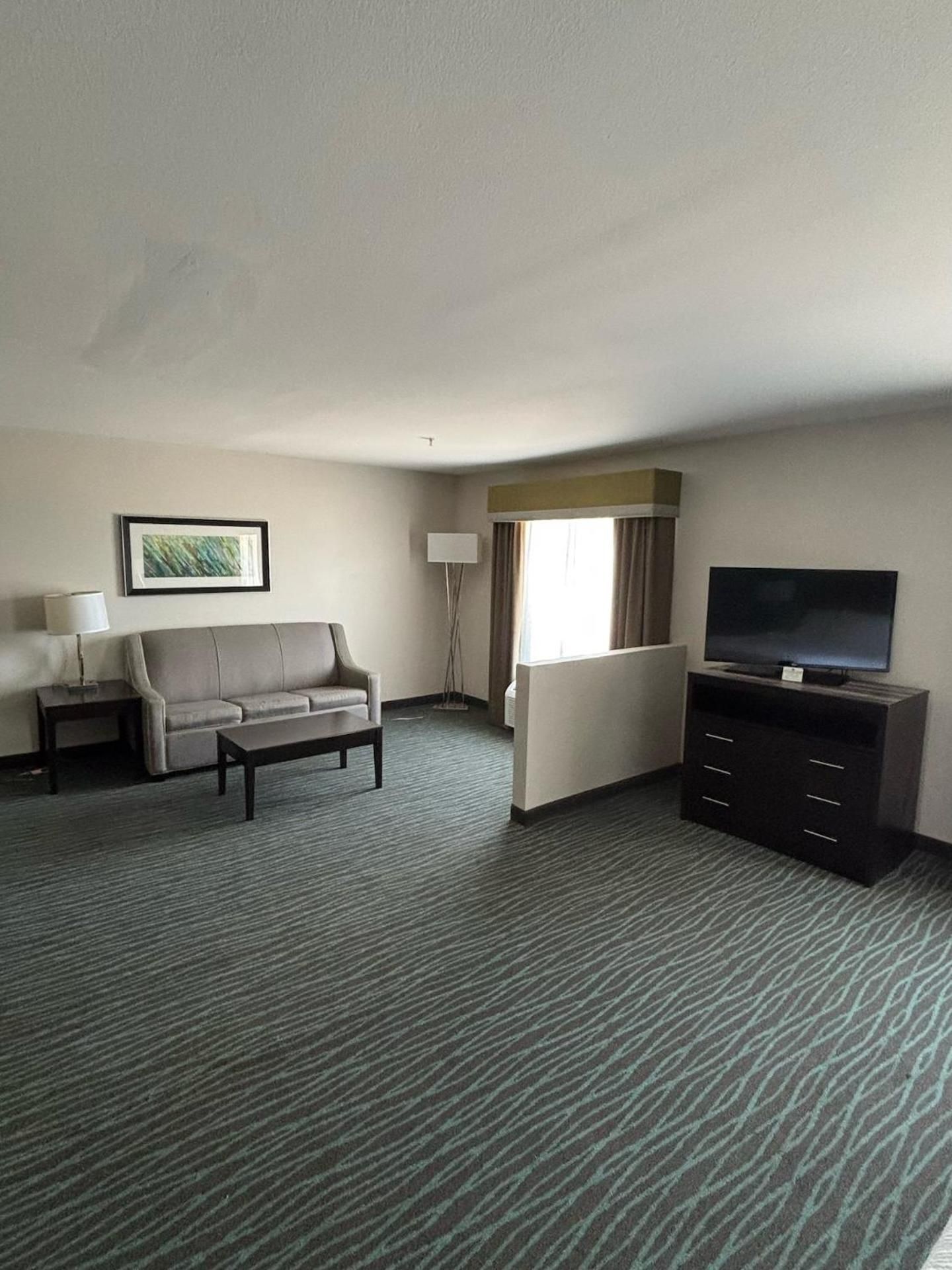 King Studio Suite - Hearing Accessible - Non-Smoking