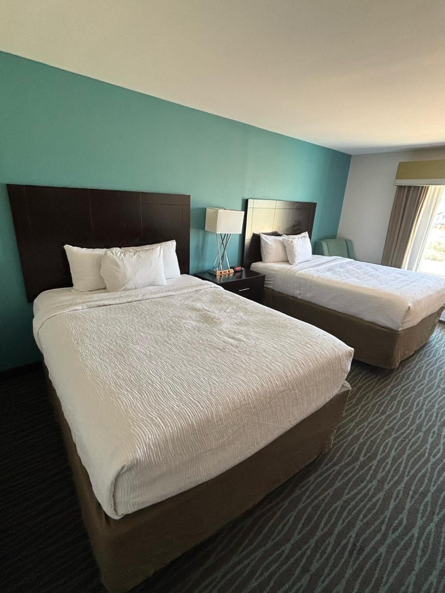 2 Queen Beds, Mobility/Hearing Accessible Room, Bathtub w/ Grab Non-Smoking