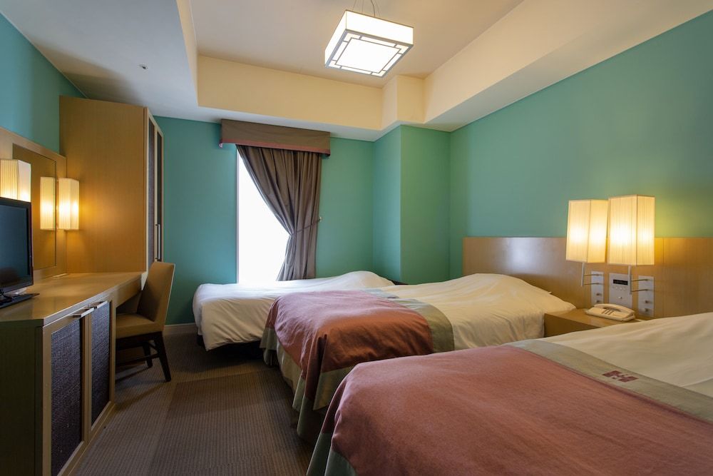 Corner Triple Room, Non Smoking