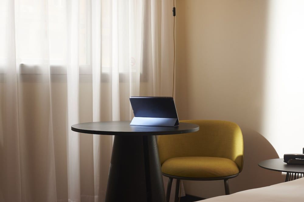 ibis Madrid Aeropuerto Barajas Superior Room, 1 Double Bed 8