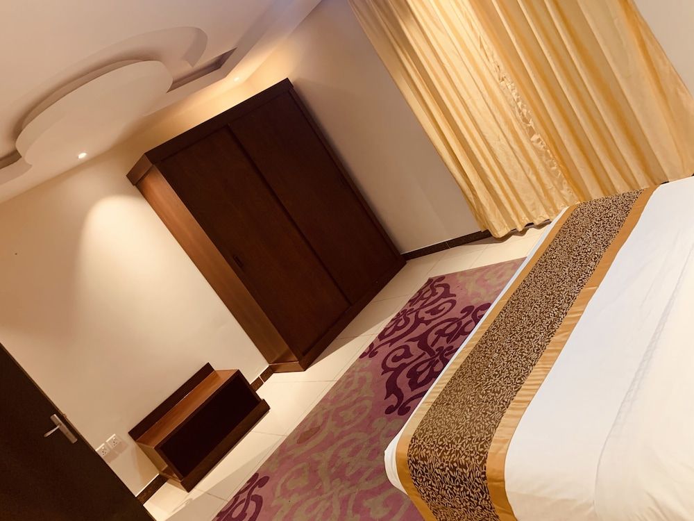 undefined Tooq Suites 10