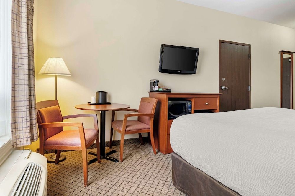 Accessible Queen Room, Non-Smoking