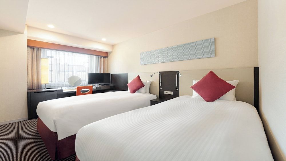 Hotel JAL City Kannai Yokohama Twin Room, Non Smoking 3