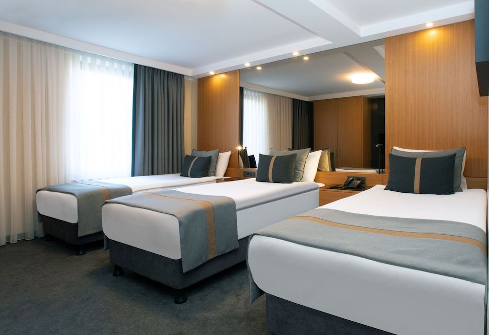 undefined Tan Hotel - Special Class 3