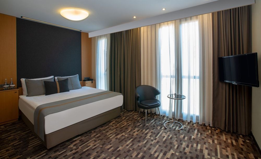 undefined Tan Hotel - Special Class 5