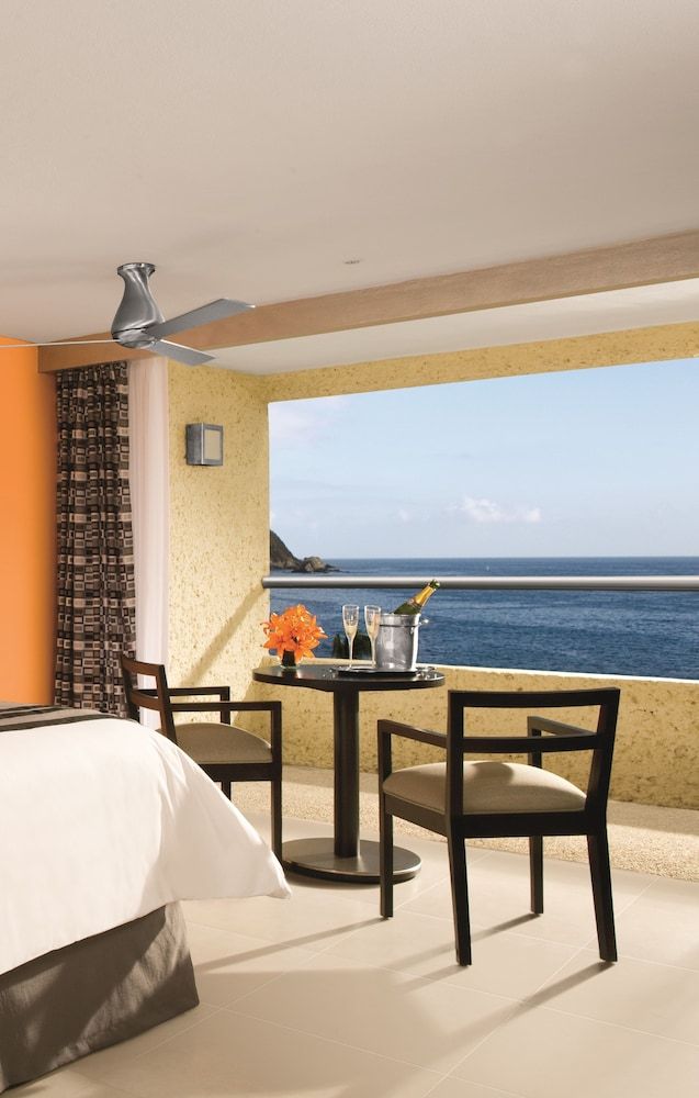 Deluxe Room, 2 Double Beds, Oceanfront (Preferred Club)