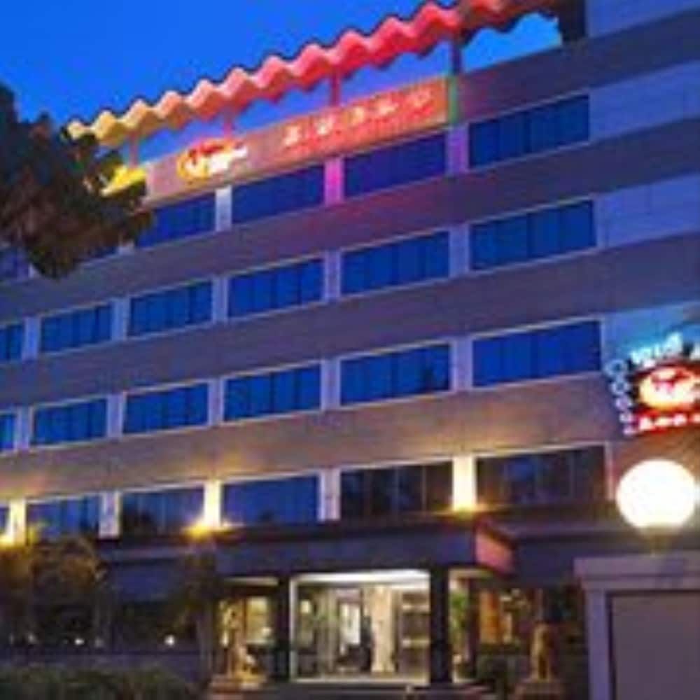 undefined Taiming Hotel 8