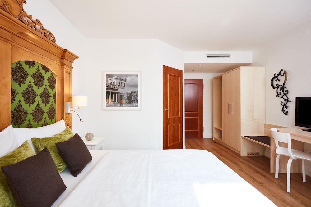 undefined Hotel Prinzregent München 9