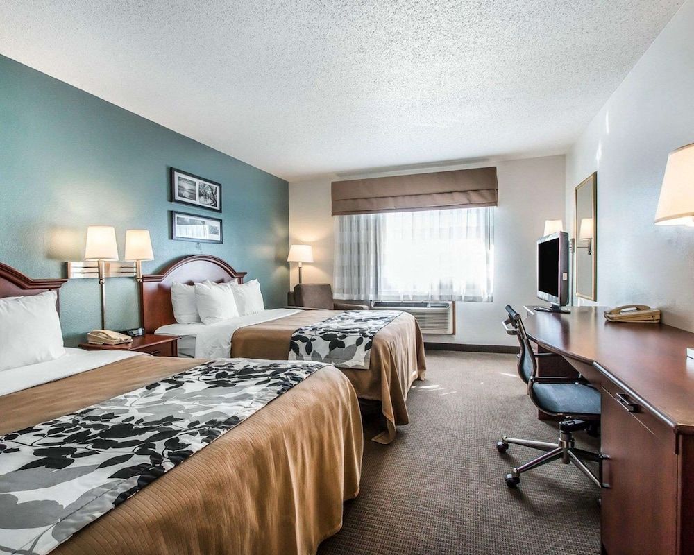 Double Room, 2 Queen Beds, Non Smoking