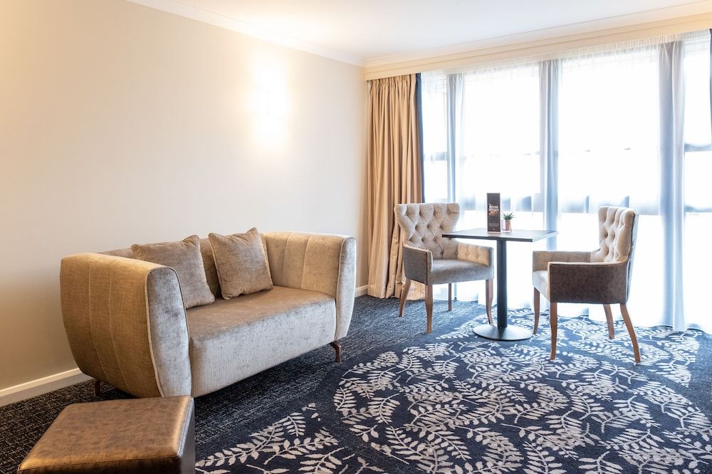 Burleigh Court Hotel Suite, 1 Double Bed 10