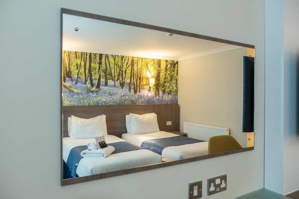 Burleigh Court Hotel Executive Twin Room, 2 Twin Beds