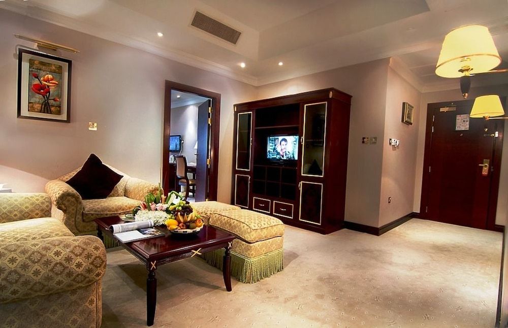 undefined Chairmen Hotel 9