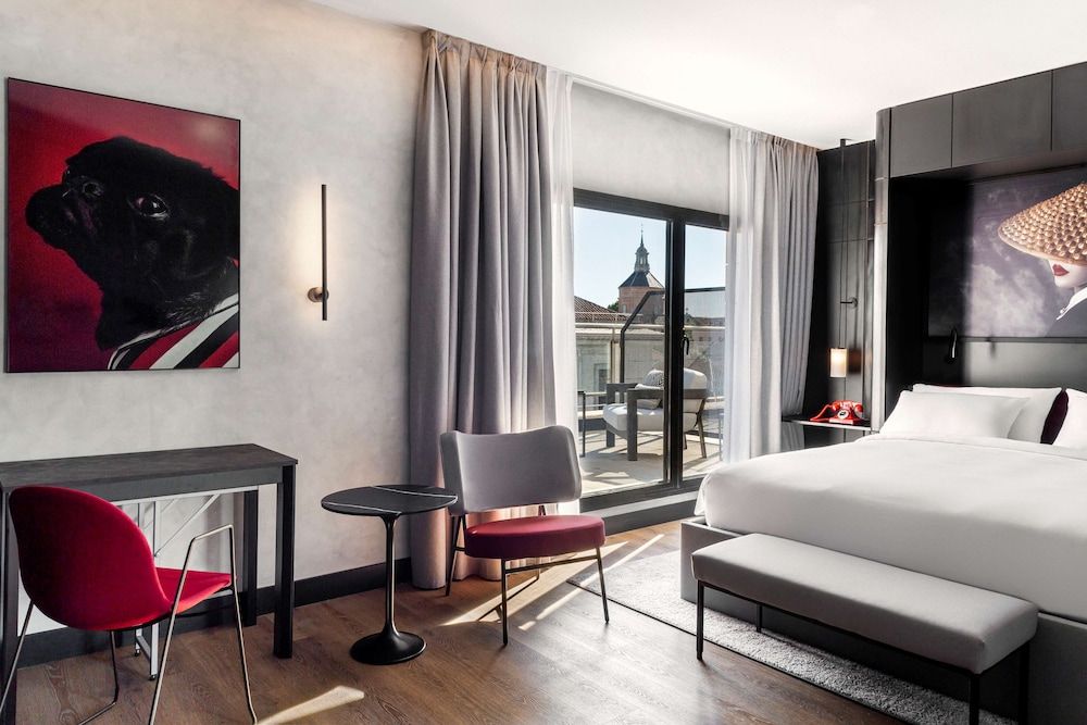 undefined Radisson RED Madrid 2