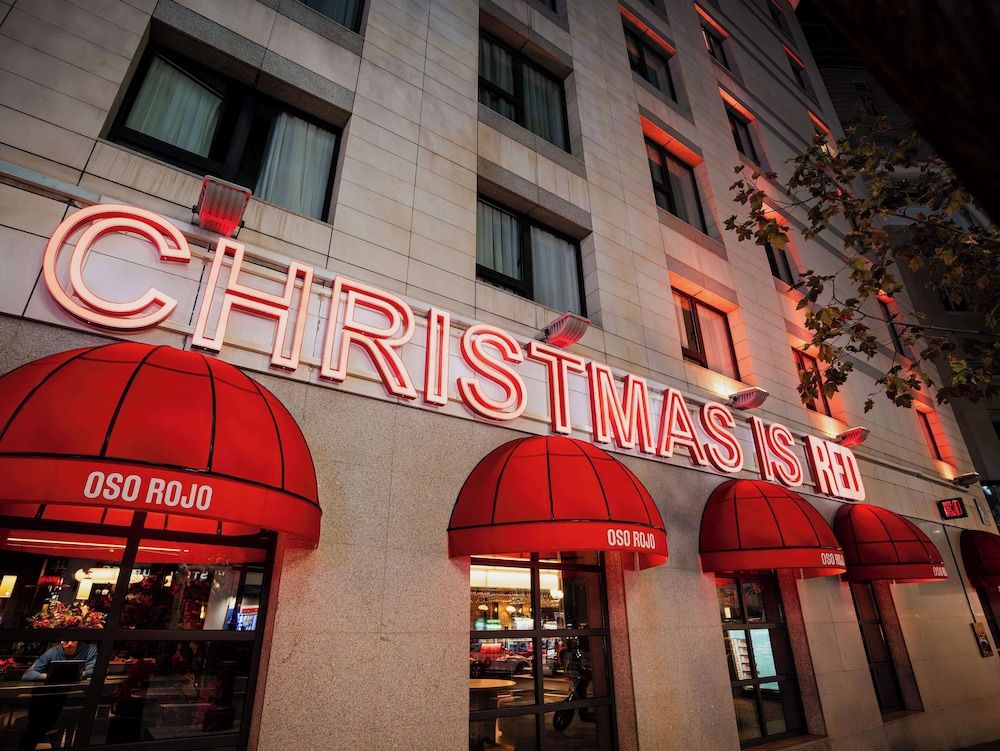 undefined Radisson RED Madrid 5
