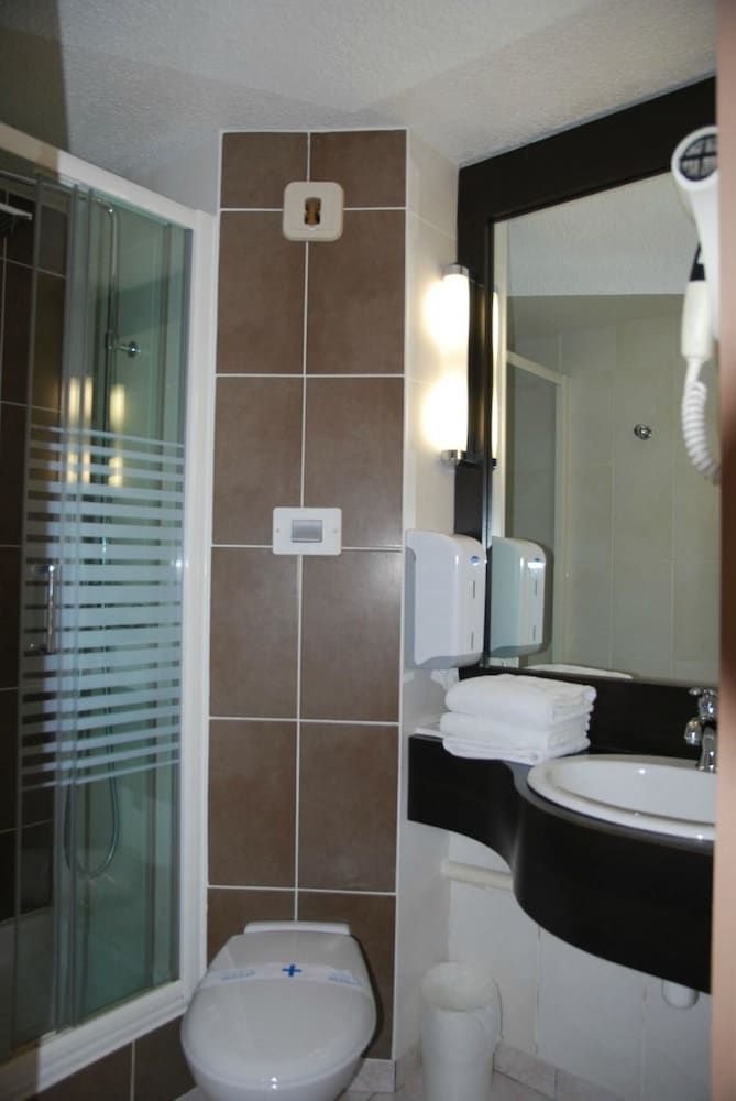 Kyriad Evreux - Netreville Superior Room, 1 Double Bed 5