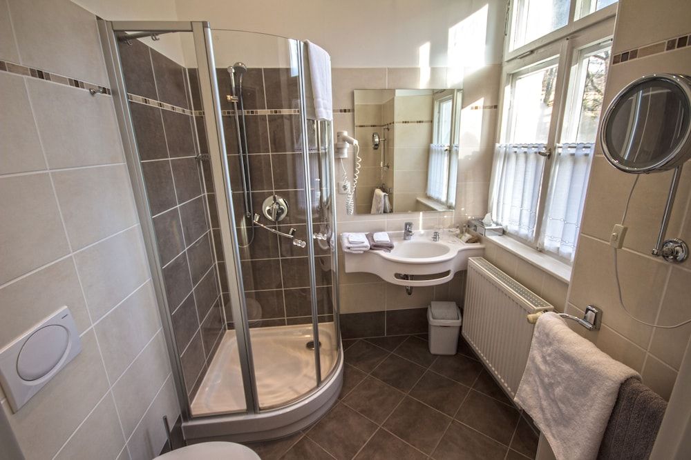 Schloss Burgellern Single Room, 1 Twin Bed 2