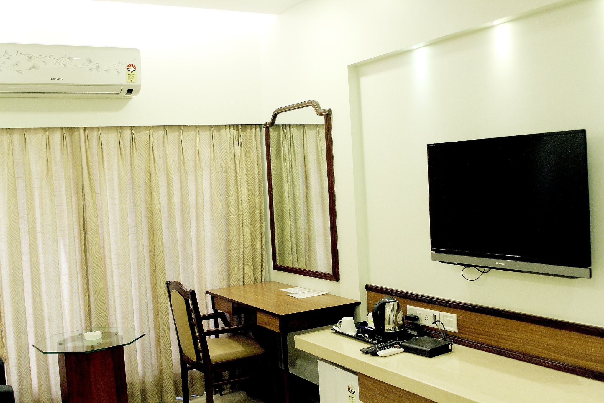 HOTEL KOHINOOR PARK Deluxe AC 3