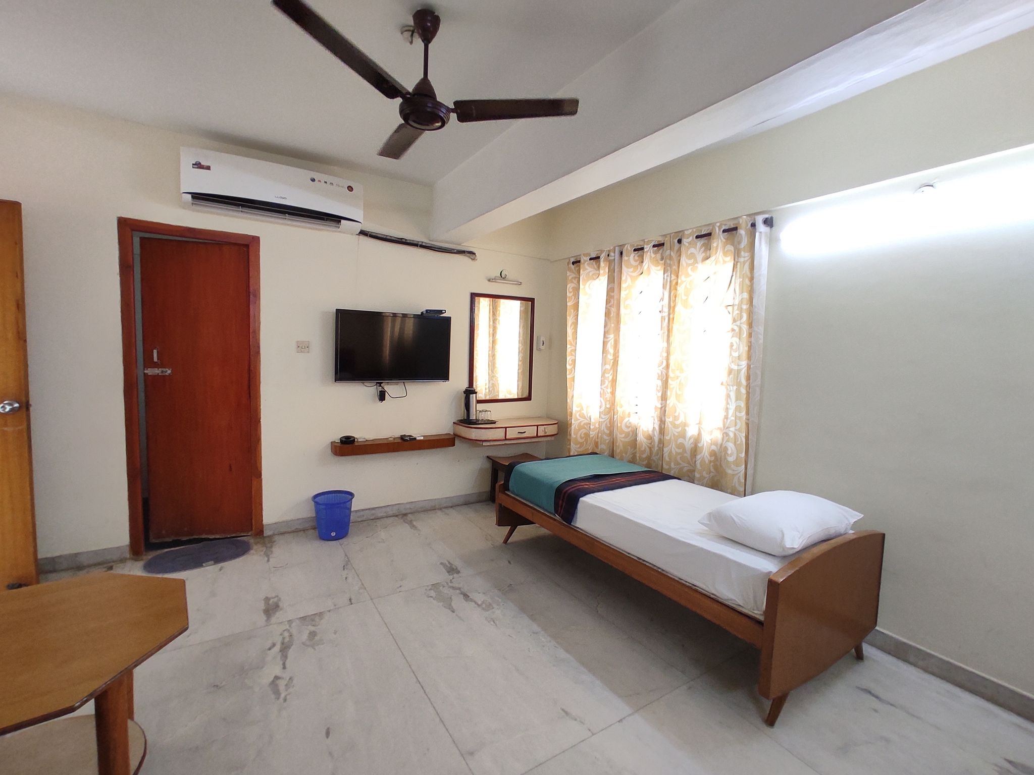 Hotel Ram International Triple Room 4