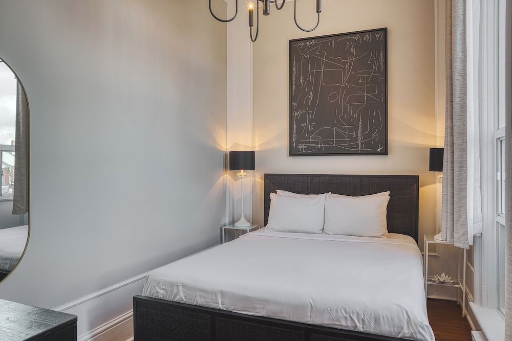 Mini Suite