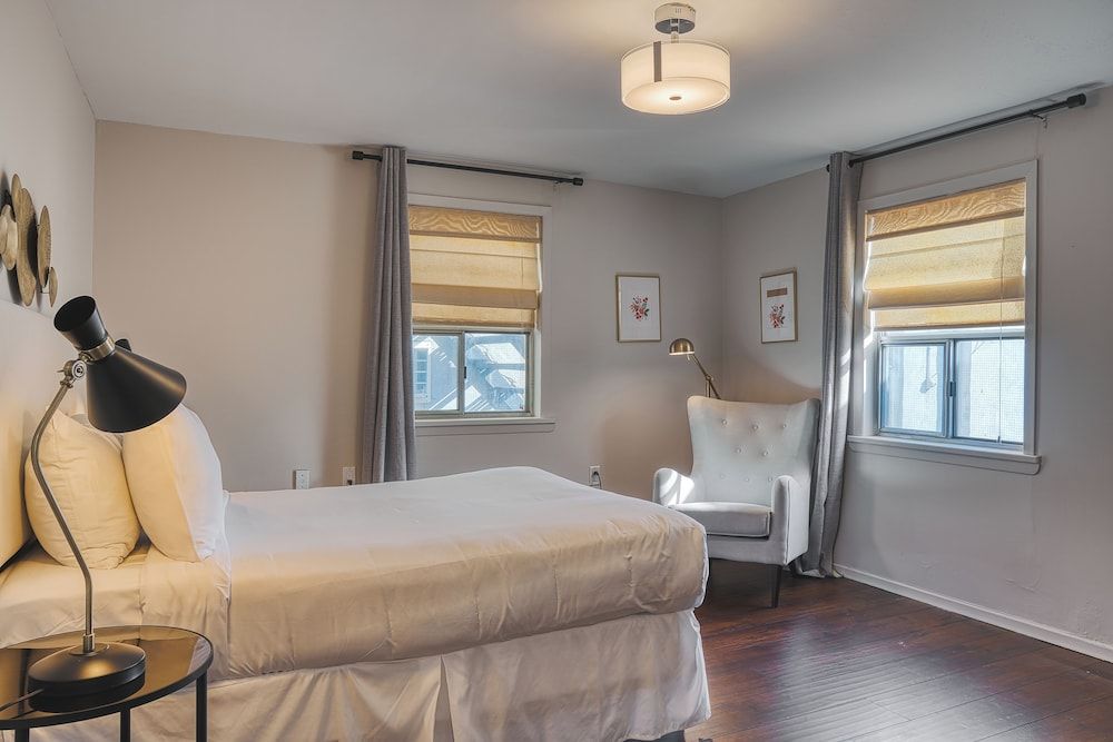 Signature Apartment