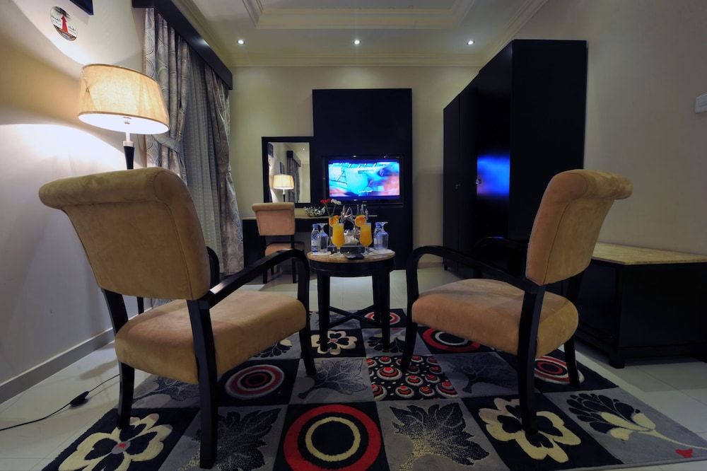 undefined Al Janadriyah Suites 7 4
