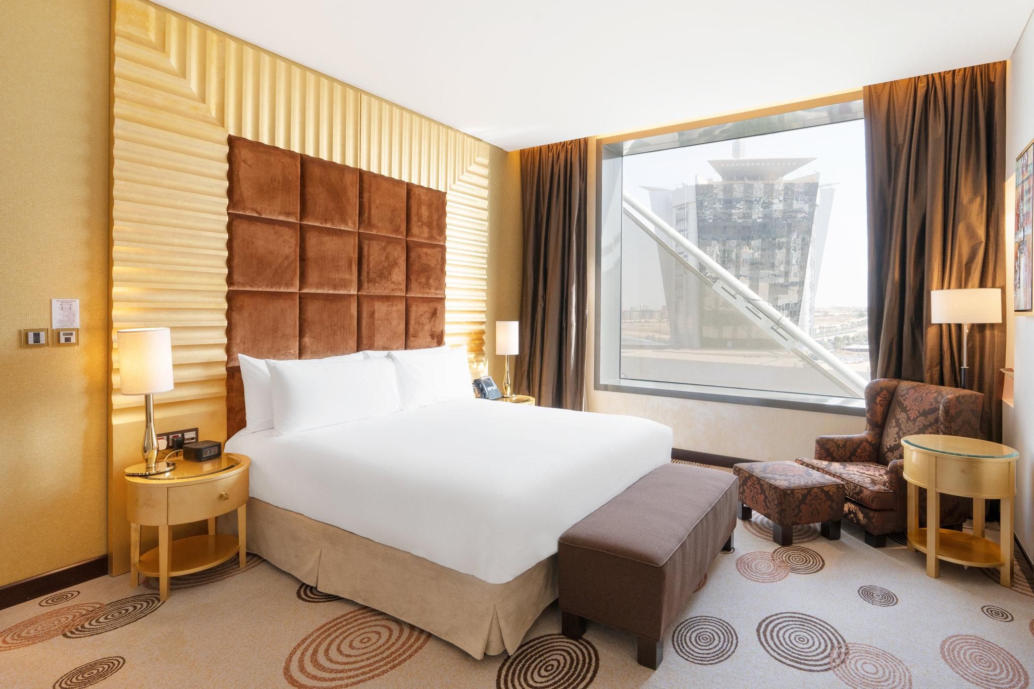 1 King 2 Twin Royal Suite Lounge Access