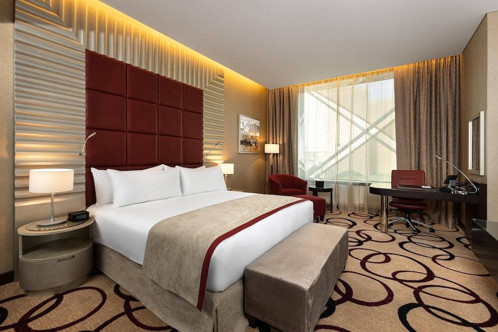 Crowne Plaza Riyadh RDC Hotel & Convention by IHG Standard Room, 1 King Bed, City View