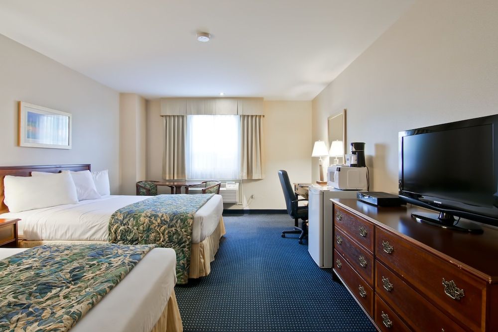 Standard Room, 2 Queen Beds, Non Smoking, Sea View