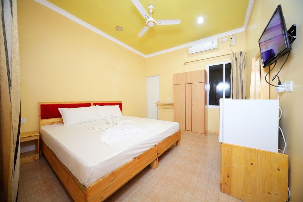 Picnic Inn Deluxe Room (with Excursions)