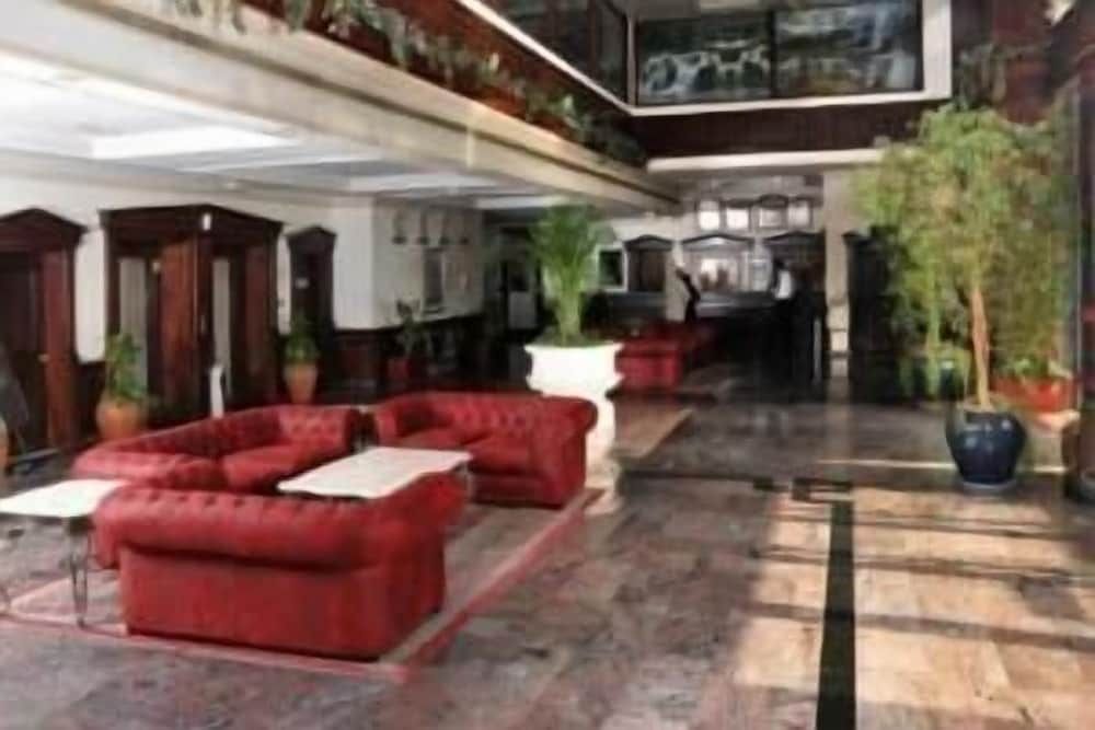 undefined Bahrain Carlton Hotel 3