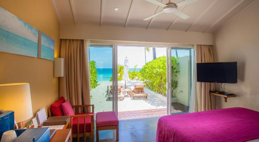 Centara Ras Fushi Resort & Spa Maldives Lagoon View Beach Villa King 7