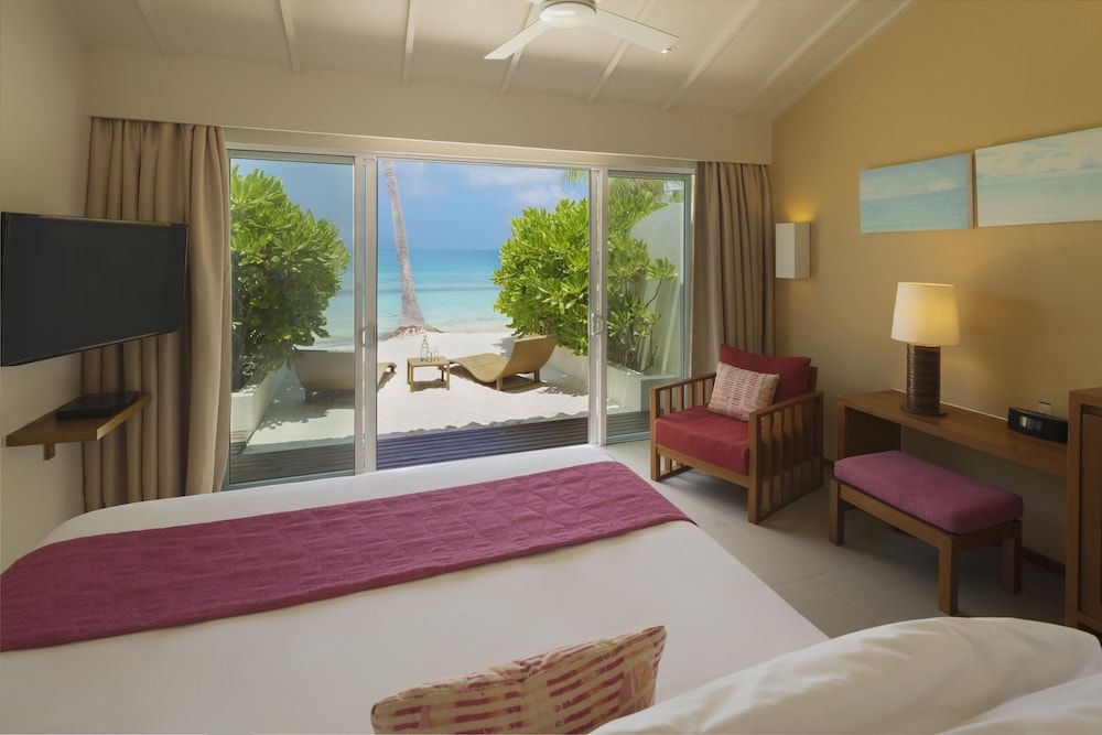 Centara Ras Fushi Resort & Spa Maldives Lagoon View Beach Villa King 2