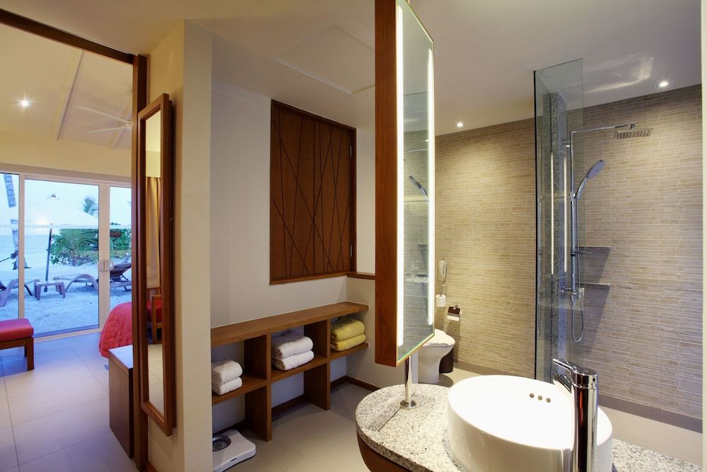 Centara Ras Fushi Resort & Spa Maldives Lagoon View Beach Villa King 19