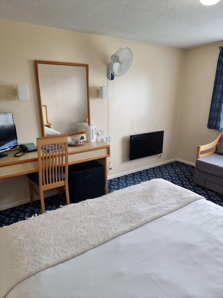 Travel Plaza Hotel Classic Double Room 3